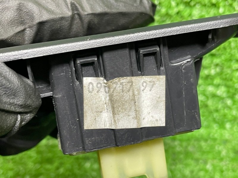 Кнопка стеклоподъемника, 500 рублей, Москва