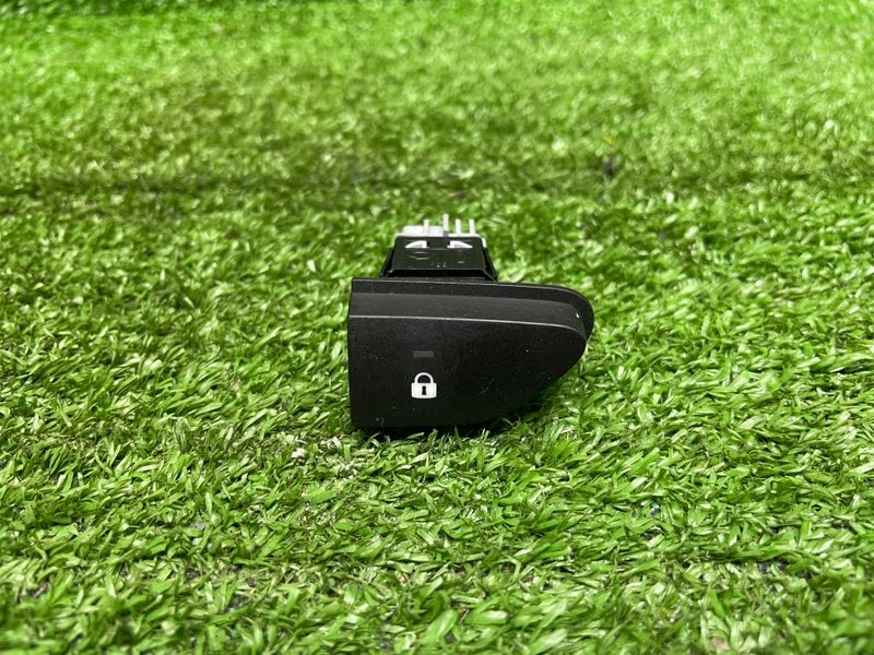 Кнопка центрального замка, 500 рублей, Москва