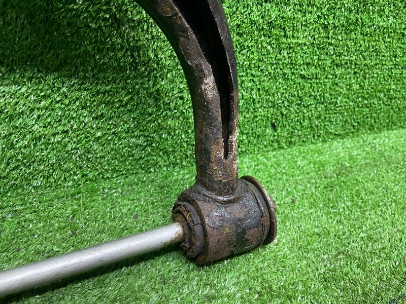 Рычаг передний правый верхний, 2000 рублей, Москва