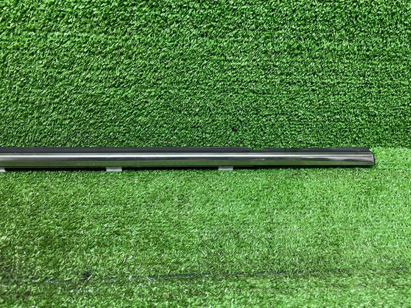 Молдинг стекла, 2000 рублей, Москва