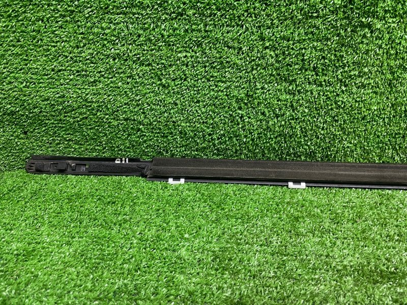 Молдинг стекла, 2000 рублей, Москва