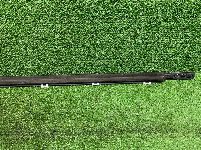 Молдинг стекла, 2000 рублей, Москва