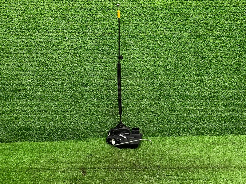 Замок двери задней левой, 2000 рублей, Москва