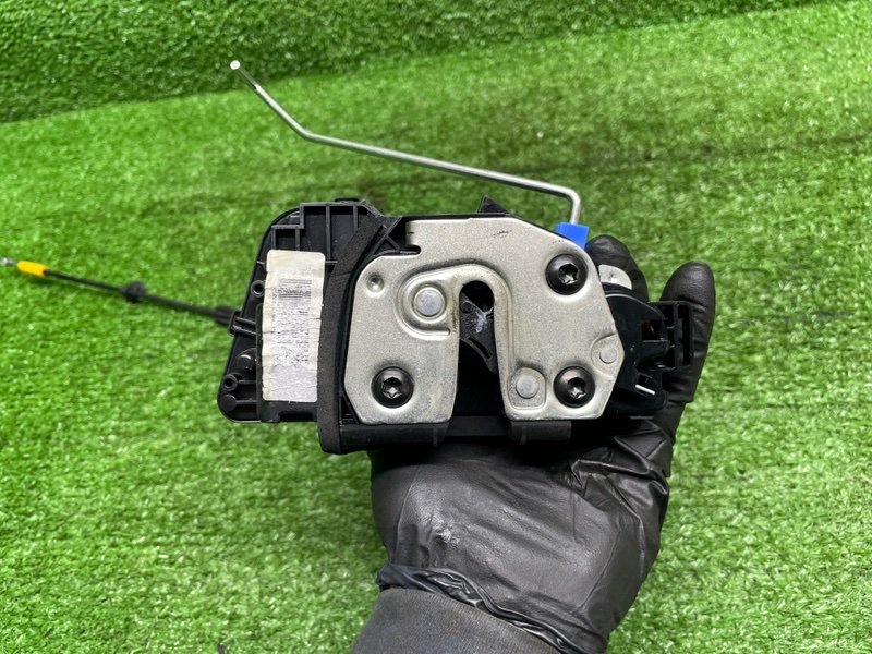 Замок двери задней правой, 2000 рублей, Москва