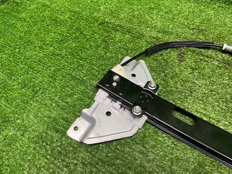 Стеклоподъемник передний, 2000 рублей, Москва