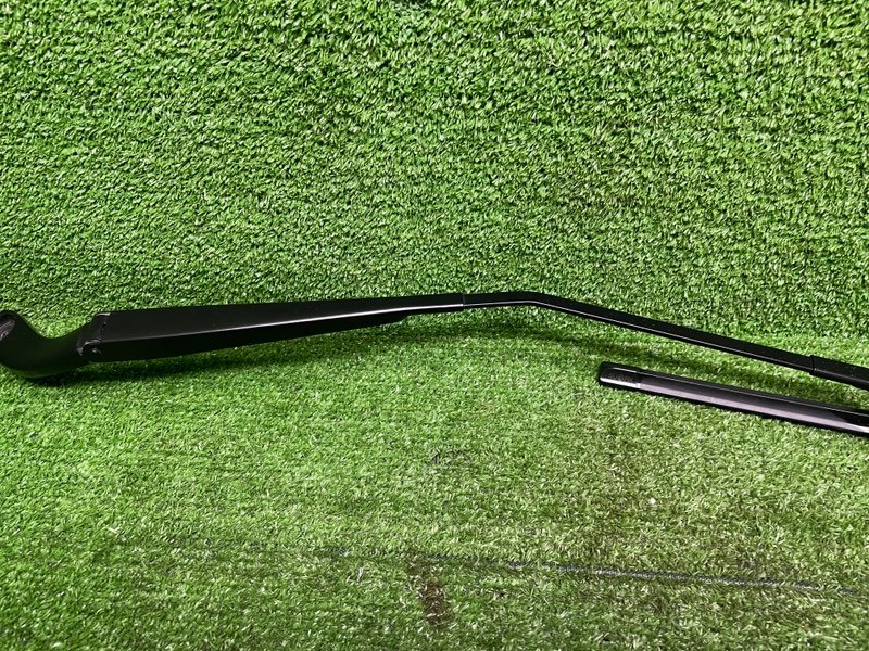 Поводок стеклоочистителя передний, 1550 рублей, Москва