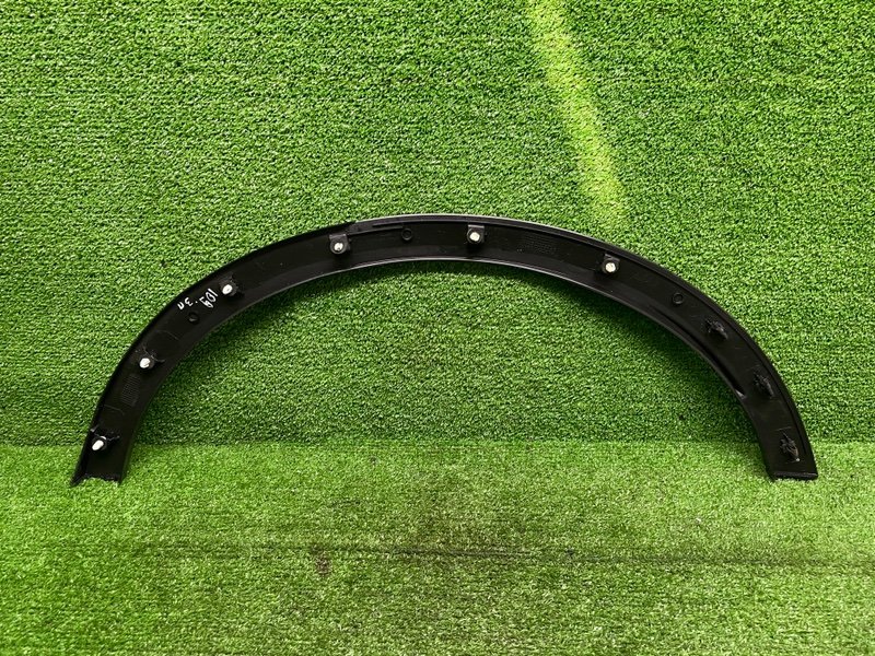 Накладка крыла, 1000 рублей, Москва