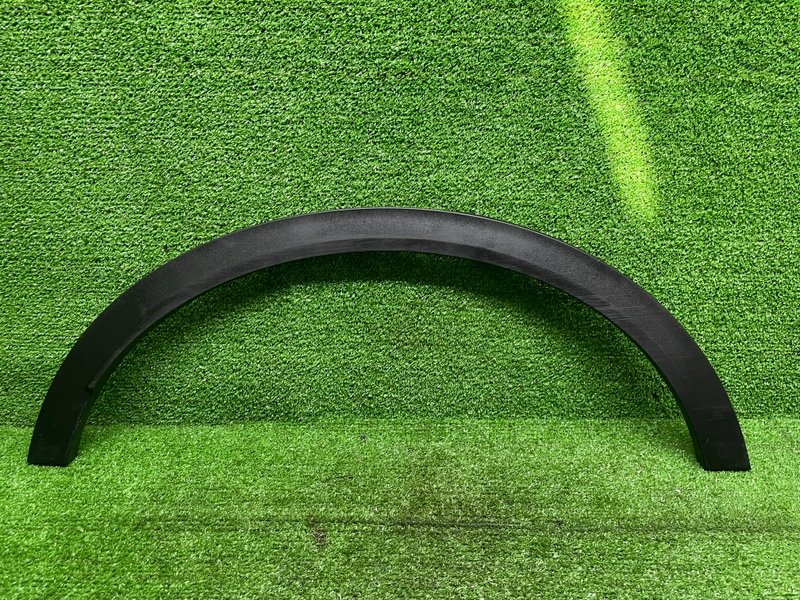 Накладка крыла, 1000 рублей, Москва