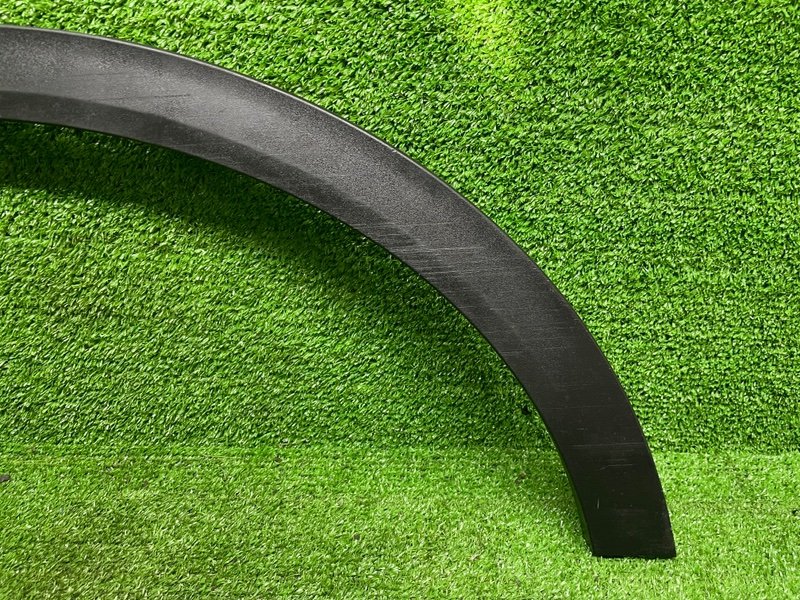 Накладка крыла, 1000 рублей, Москва