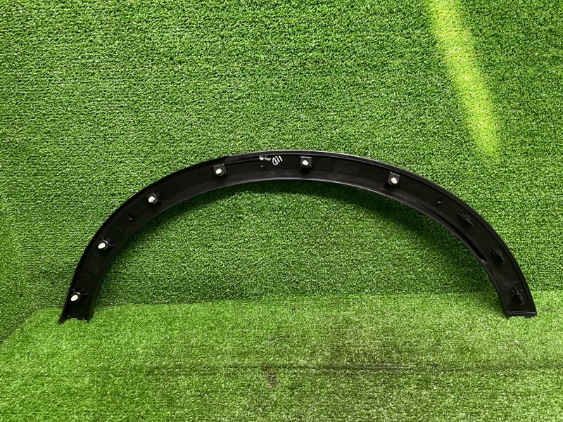 Накладка крыла, 1000 рублей, Москва