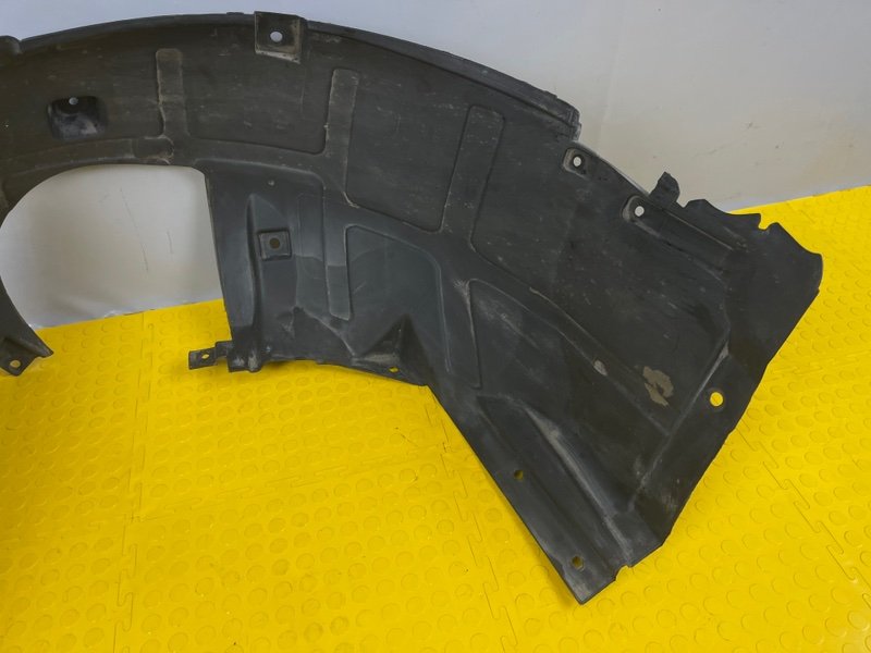 Подкрылок, 2000 рублей, Москва