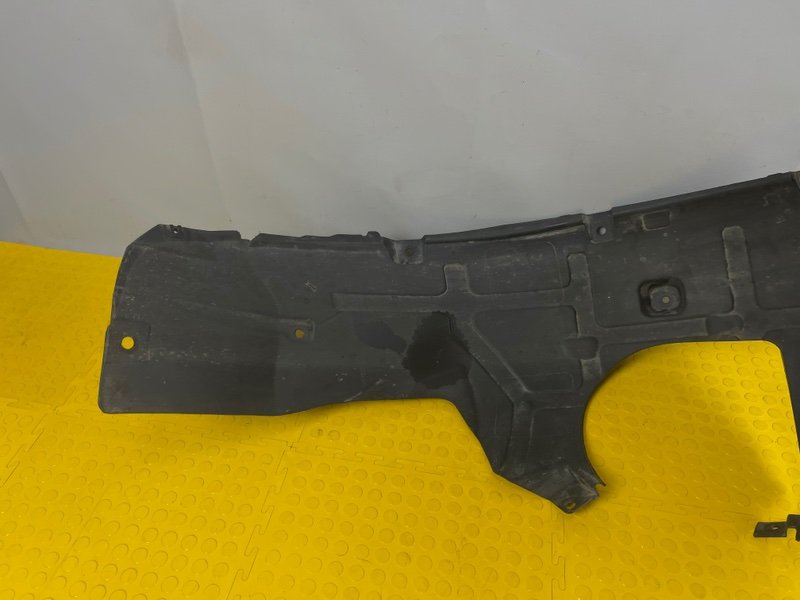 Подкрылок, 2000 рублей, Москва