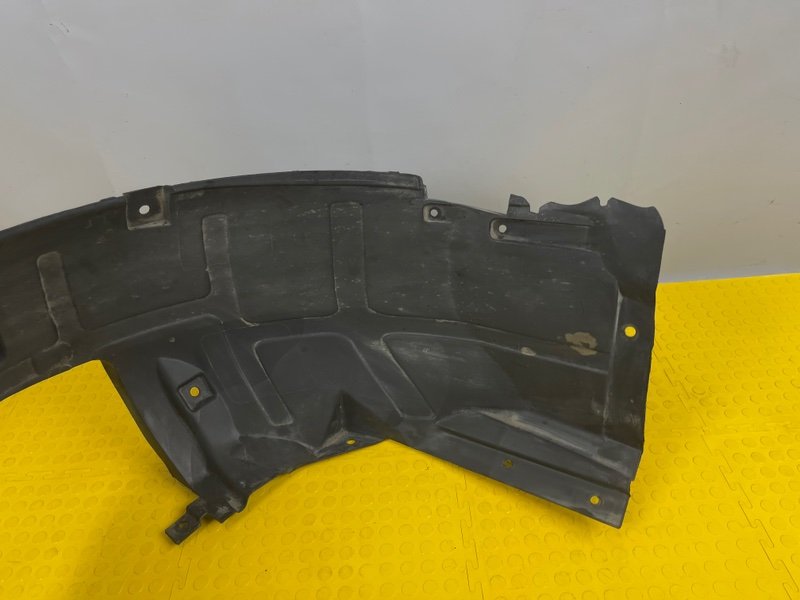 Подкрылок, 2000 рублей, Москва