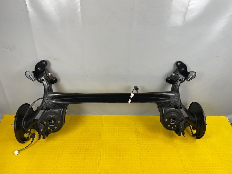 Балка задняя, 27000 рублей, Москва