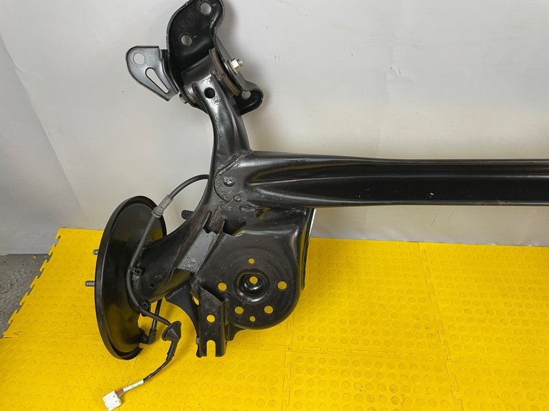 Балка задняя, 27000 рублей, Москва