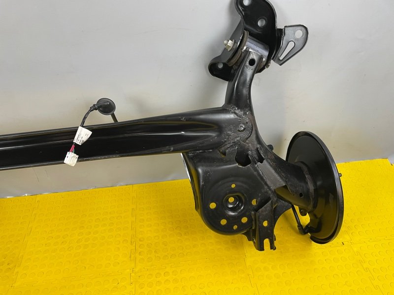 Балка задняя, 27000 рублей, Москва