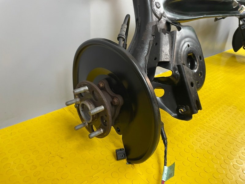 Балка задняя, 27000 рублей, Москва