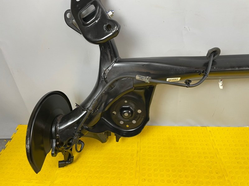 Балка задняя, 27000 рублей, Москва