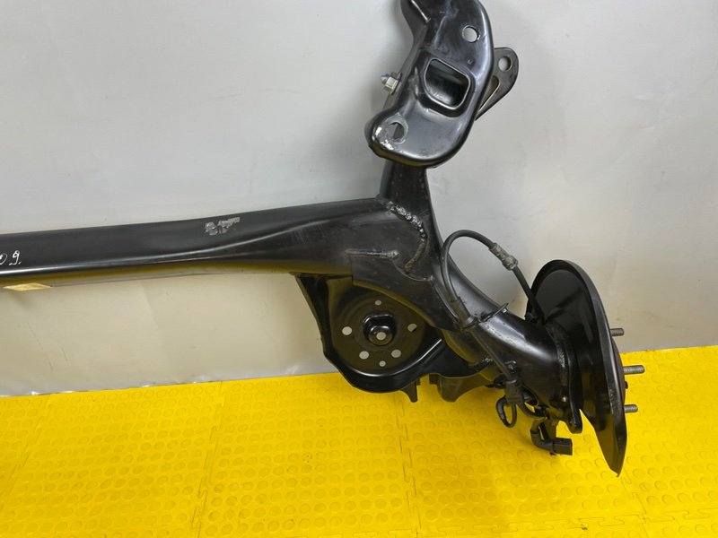 Балка задняя, 27000 рублей, Москва