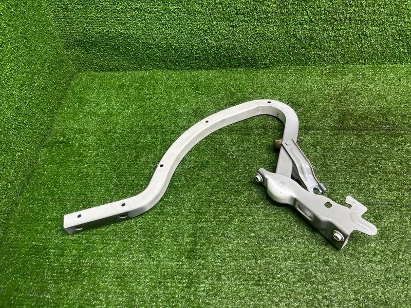 Петля крышки багажника, 2500 рублей, Москва