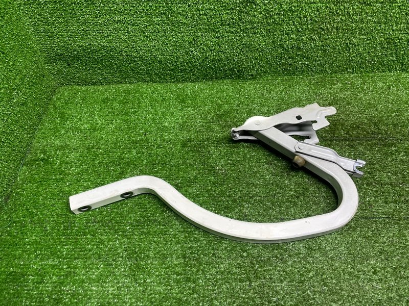 Петля крышки багажника, 2500 рублей, Москва