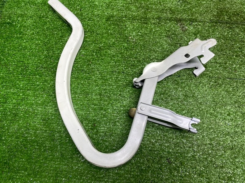 Петля крышки багажника, 2500 рублей, Москва