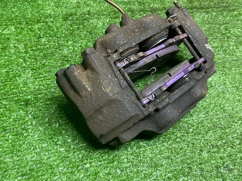 Суппорт тормозной передний правый, 6000 рублей, Москва