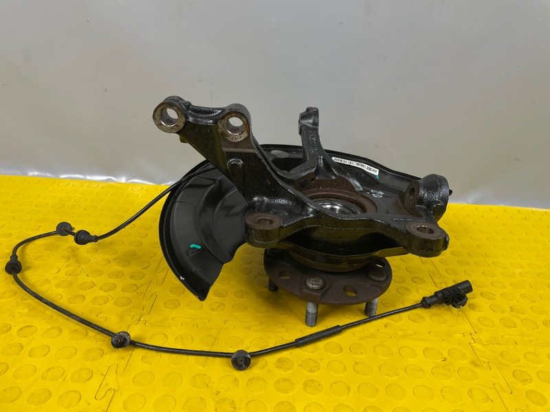 Кулак поворотный, 14000 рублей, Москва