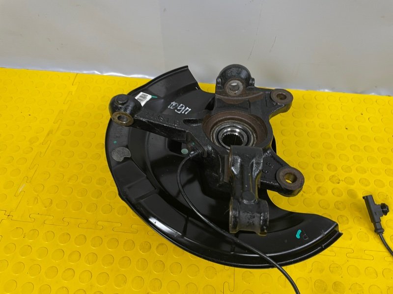 Кулак поворотный, 14000 рублей, Москва