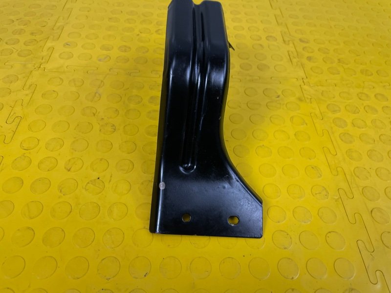 Кронштейн заднего бампера, 700 рублей, Москва