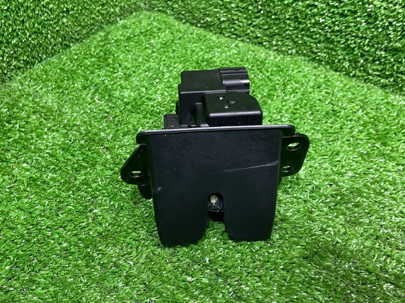 Замок багажника, 2500 рублей, Москва