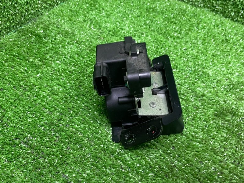 Замок багажника, 2500 рублей, Москва