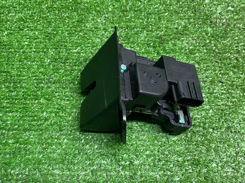 Замок багажника, 2500 рублей, Москва