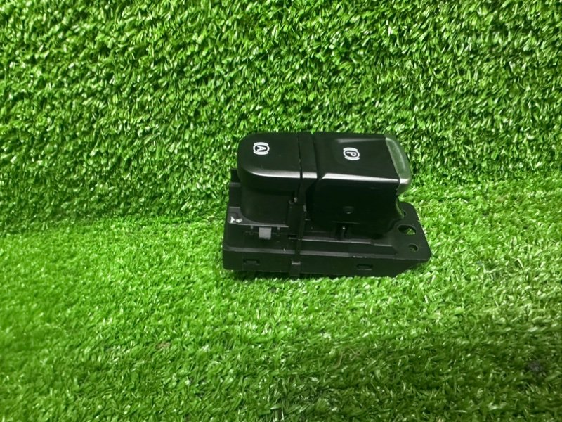 Кнопка стояночного тормоза, 1000 рублей, Москва