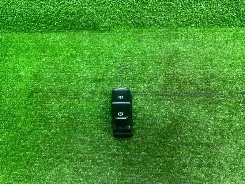 Кнопка стояночного тормоза, 1000 рублей, Москва