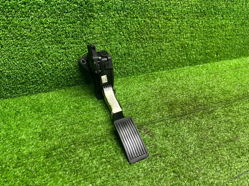 Педаль газа, 1500 рублей, Москва