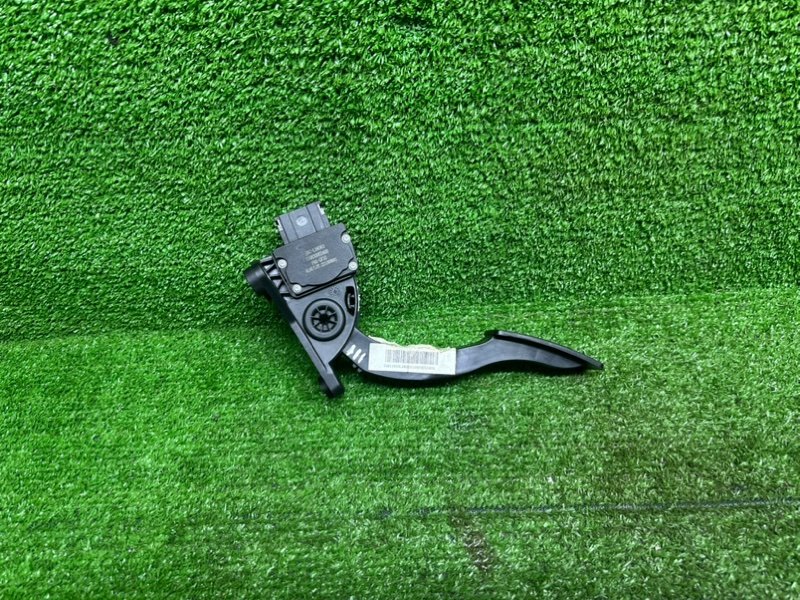 Педаль газа, 1500 рублей, Москва