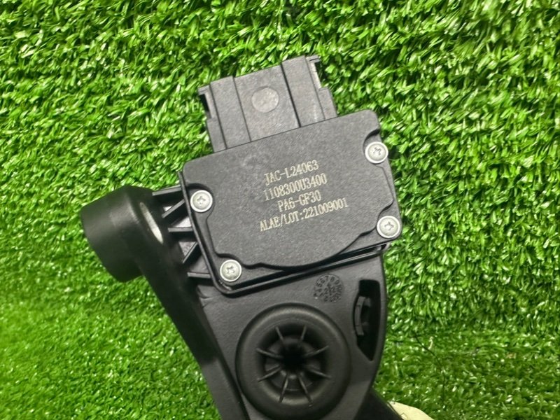 Педаль газа, 1500 рублей, Москва