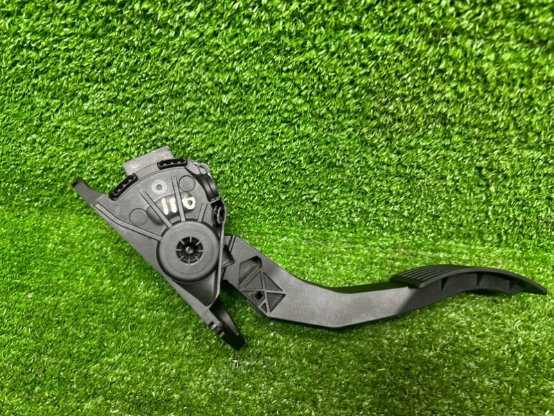 Педаль газа, 1600 рублей, Москва