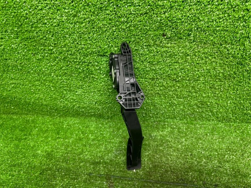 Педаль газа, 1600 рублей, Москва