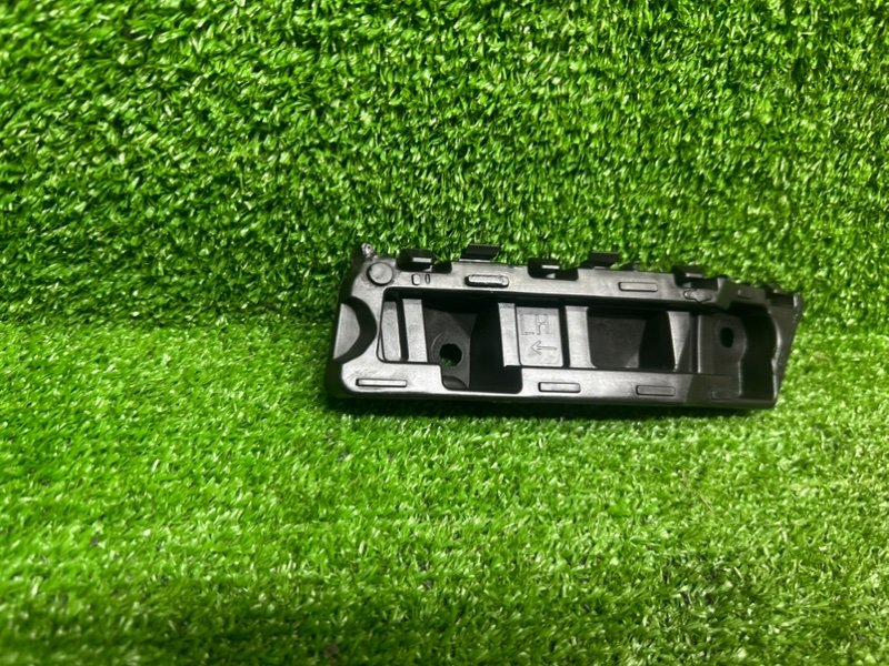 Кронштейн переднего бампера, 1000 рублей, Москва