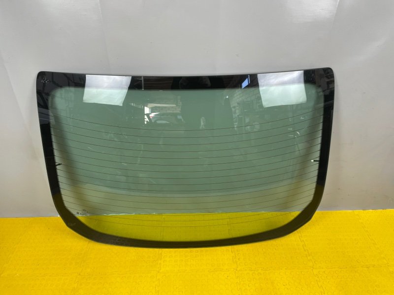 Стекло заднее, 3000 рублей, Москва