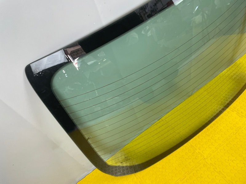 Стекло заднее, 3000 рублей, Москва