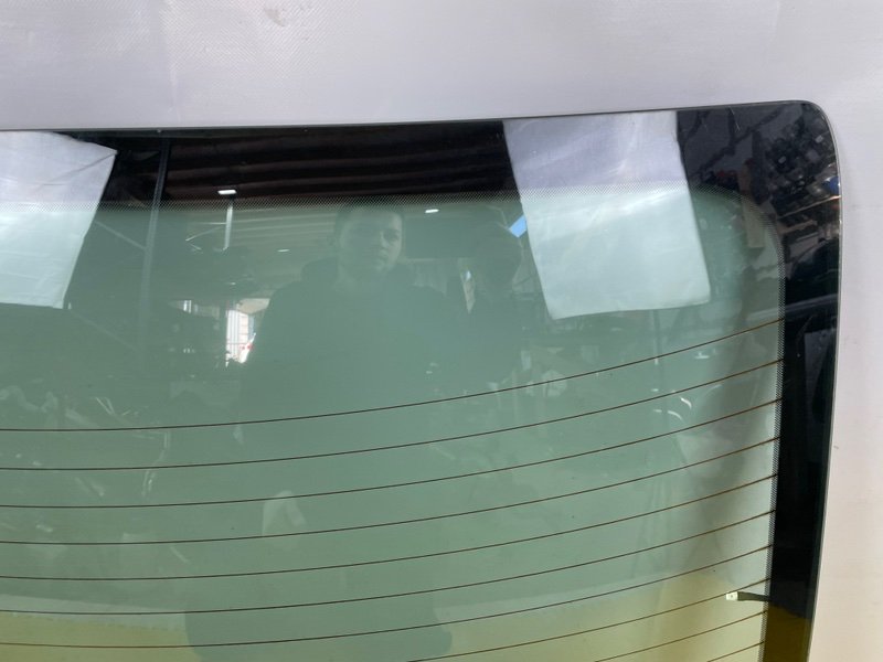 Стекло заднее, 3000 рублей, Москва