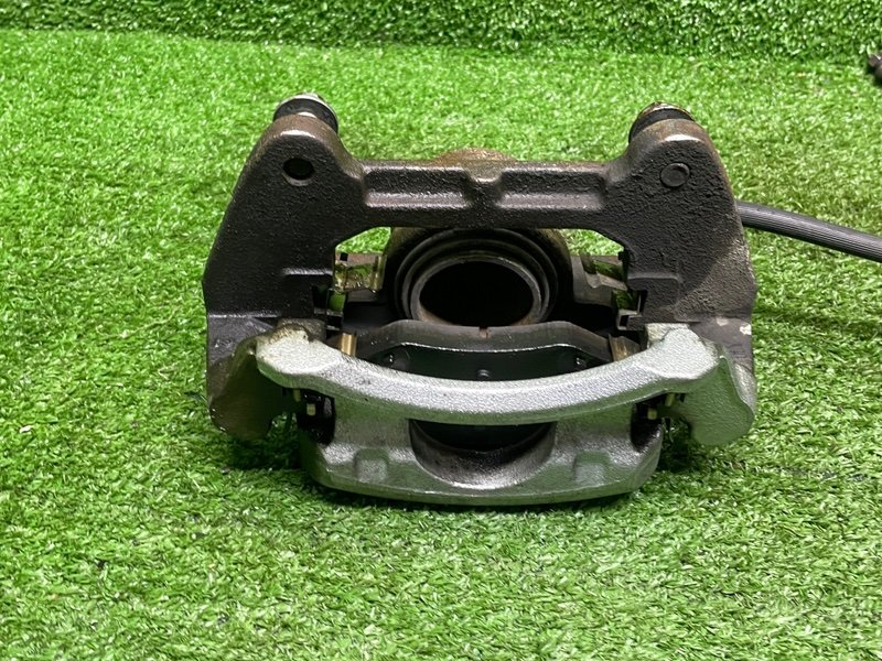 Суппорт тормозной передний правый, 3500 рублей, Москва