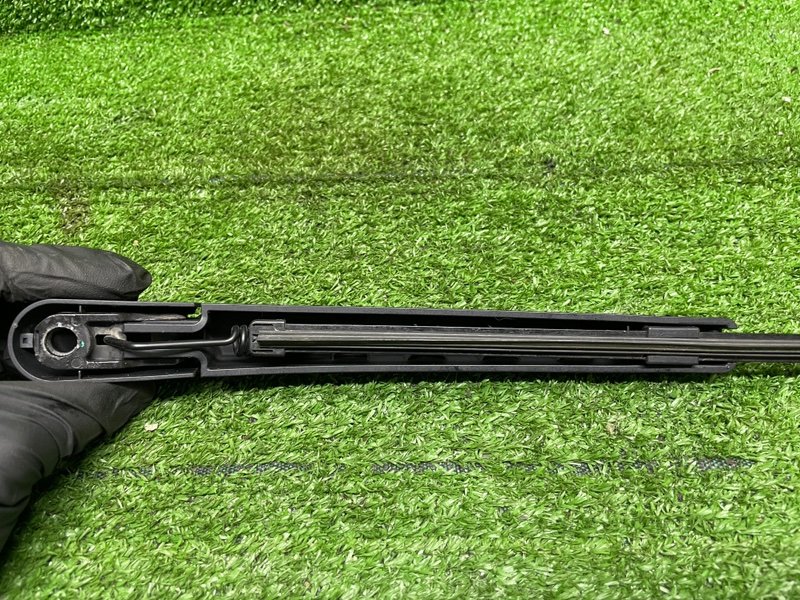 Поводок стеклоочистителя задний, 1500 рублей, Москва