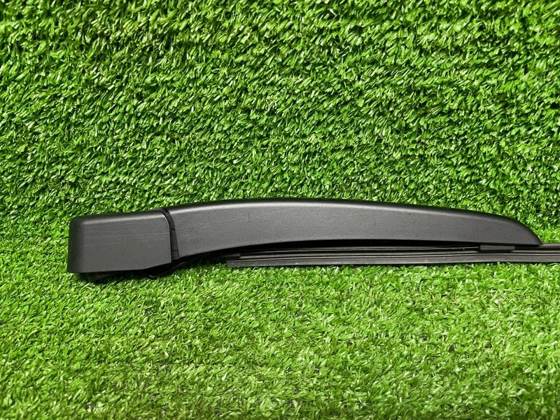 Поводок стеклоочистителя задний, 1500 рублей, Москва