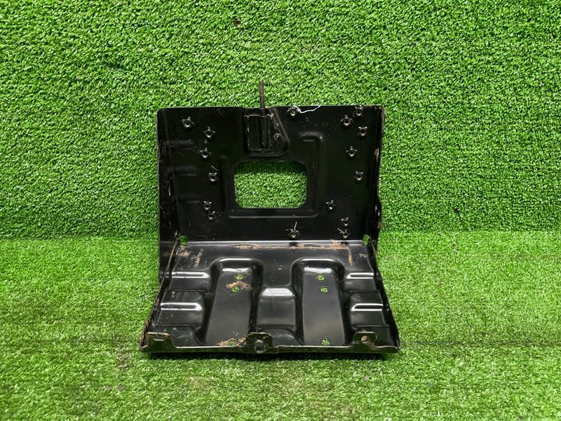 Площадка под АКБ, 1500 рублей, Москва