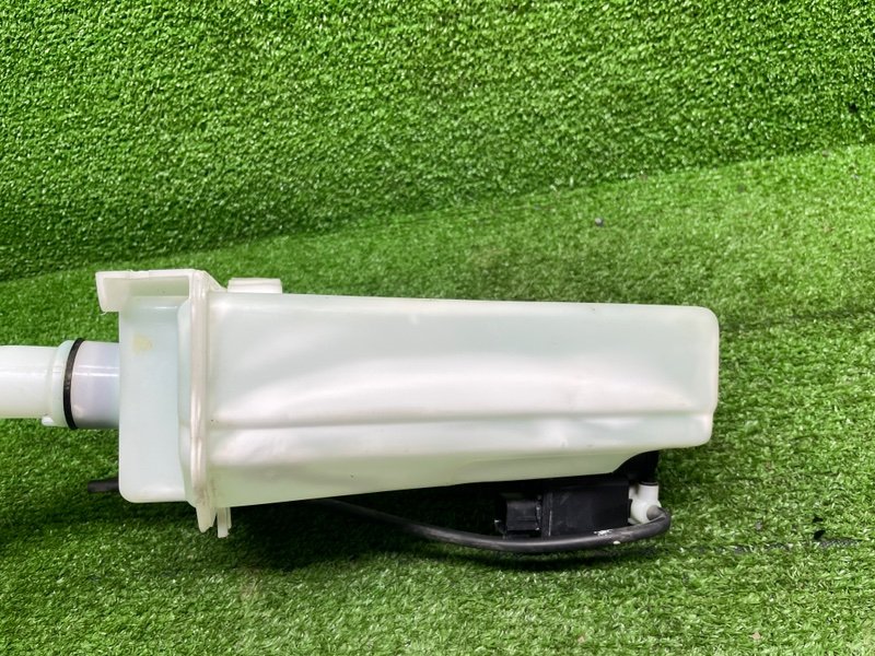 Бачок омывателя лобового стекла, 3500 рублей, Москва