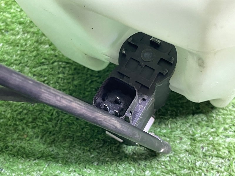 Бачок омывателя лобового стекла, 3500 рублей, Москва